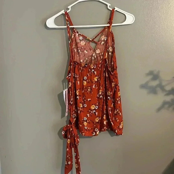 Crave Fame Women’s ' Floral-Print Tank Top - Picture 6 of 7